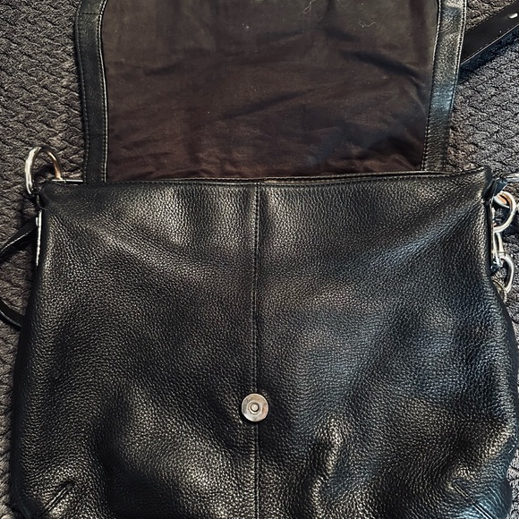 Calvin Klein Slouchy Leather Handbag/Crossbody - Picture 9 of 10
